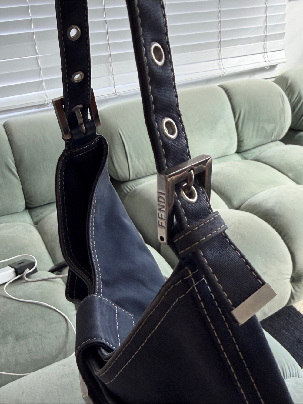 Fendi Mama Baguette Shoulder Bag - Picture 3 of 12